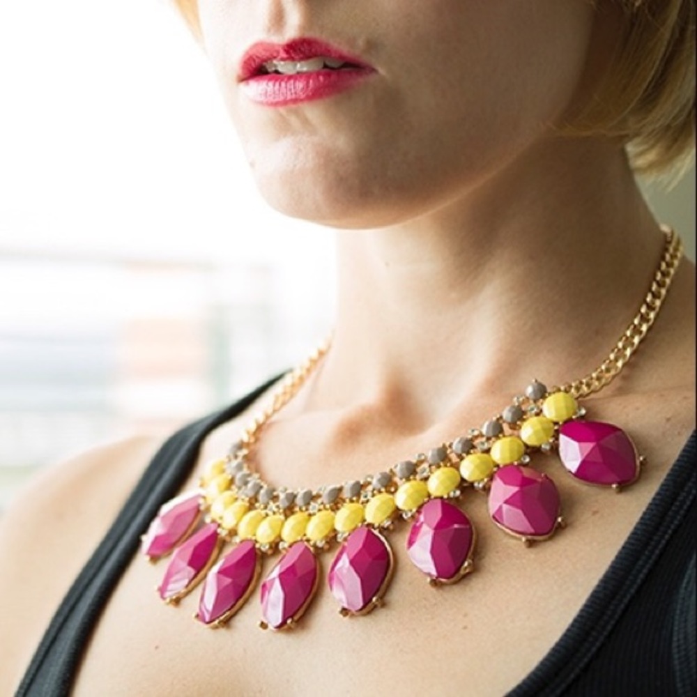 Multi-stone necklace